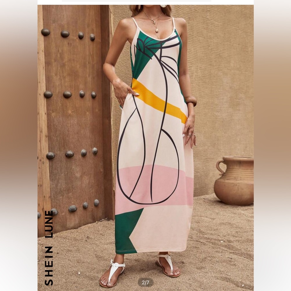 Abstract graphic print maxi dress - Picture 2 of 3